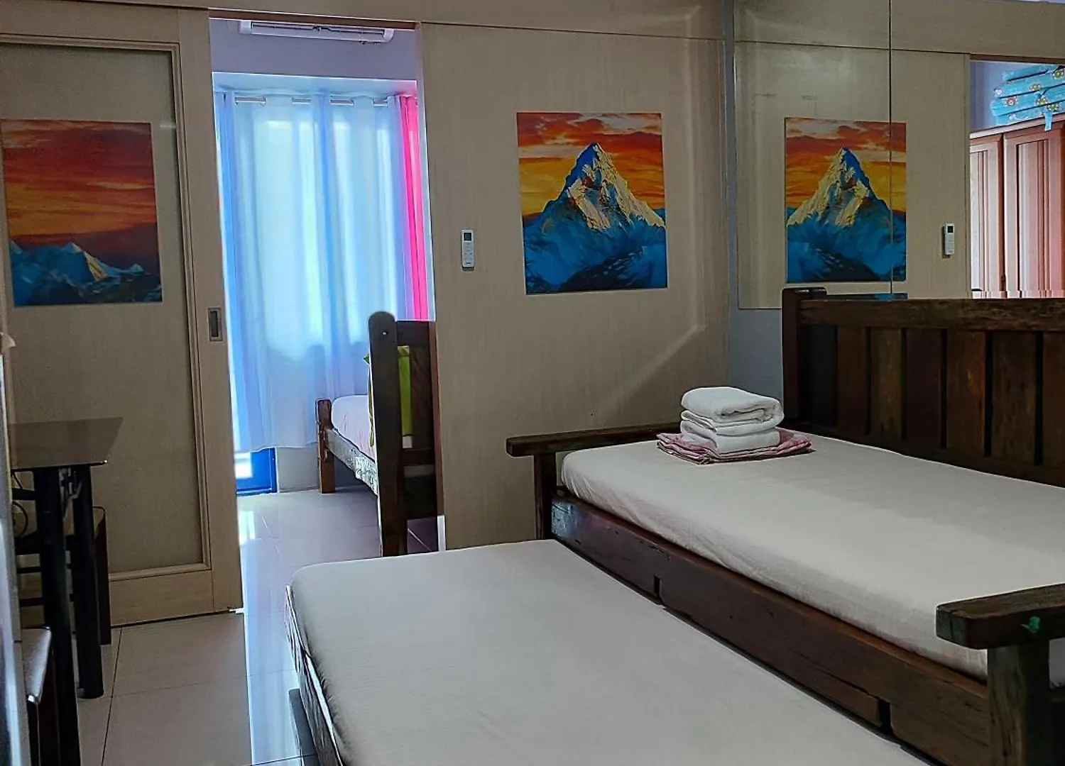 Tower A Home Vacation Rental Infront Of Moa, Searesidences Tower A , Near Picc, Smx, Arena, Dfa, Ayala Mall, World Trade, Naia123 0*, מנילה